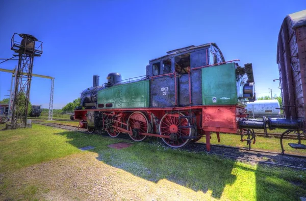 Locomotiva Pequena Vapor Fotografia Enferrujado Vagão Trem Arte Ilustração Puxando — Fotografia de Stock