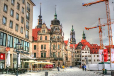 Cityscape Dresden Elbe Nehri ve Augustus Köprüsü, Dresden, Saksonya, Almanya