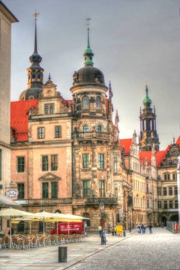 Cityscape Dresden Elbe Nehri ve Augustus Köprüsü, Dresden, Saksonya, Almanya