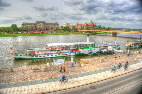 Gród Drezna Łaby Augustus Bridge Dreźnie Niemiecki Urząd Leżący Kraju — Zdjęcie stockowe