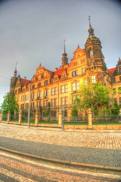 Városképet Gazdagító Épületnek Szánták Drezda Elba Folyótól Augustus Híd Dresden — Stock Fotó