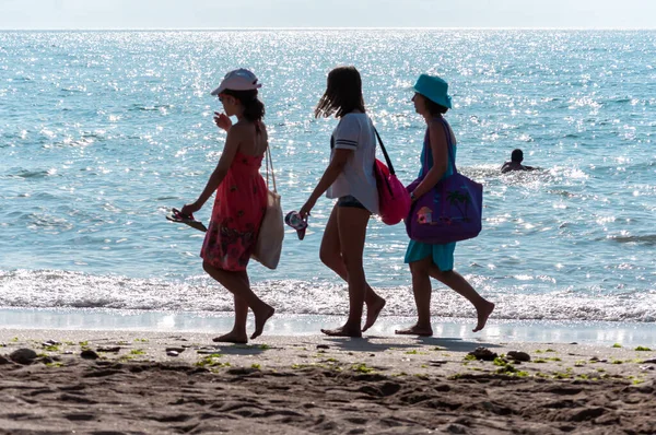 Mai Romania 2017 People Walking Beach 사람들 — 스톡 사진