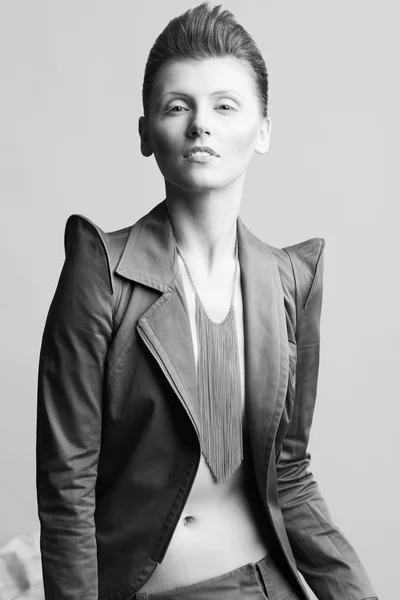 High fashion concept. Portrait of androgynous model with short h — Stock Photo, Image