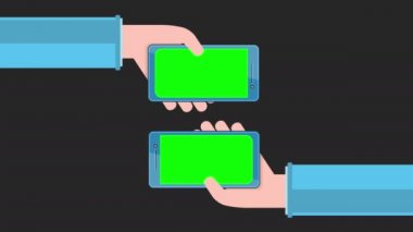 Elinde yeşil ekran ile akıllı telefonlar