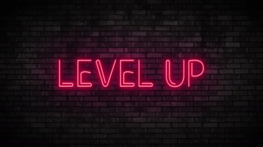 Neon seviyesi tuğla duvarda. Gece kulübü yanıp sönen neon ışığı..