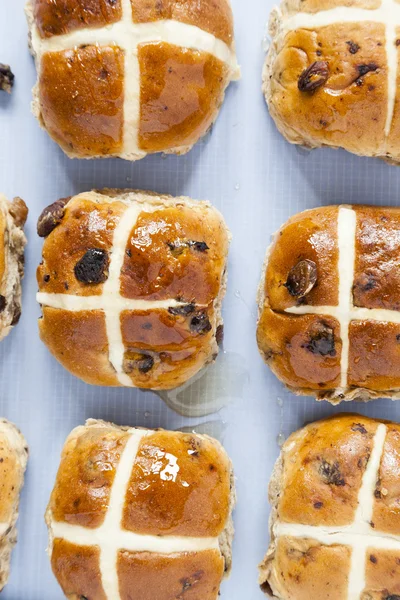 Hot cross buns, Ariel view of spiced sweet bread — Stock Photo, Image