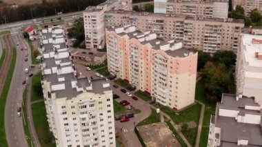 Şehrin mimarisinin havadan görünüşü