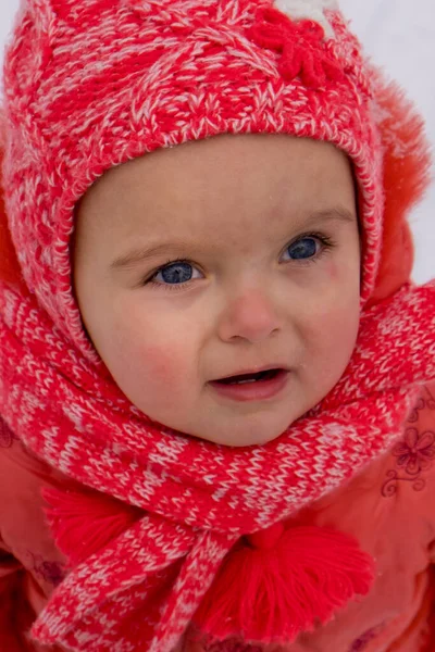 Zima Zamknąć Odkryty Portret Uroczej Dziewczynki Zbliżenie — Zdjęcie stockowe