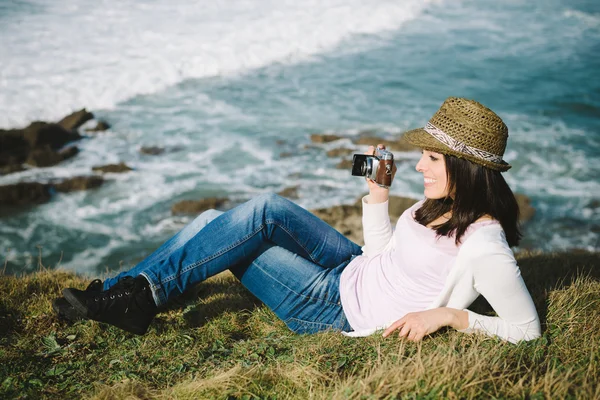 Happy funky woman taking photo — Stock Photo, Image