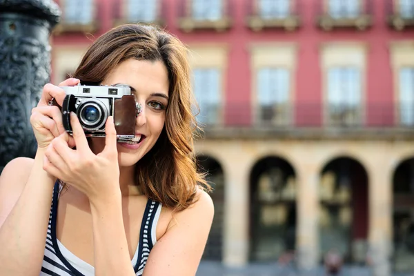 Female tourist taking photos in Spain — Stock Photo, Image