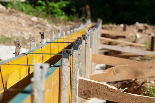 Estrutura Para Base Cimento Feita Paletes Madeira Fora Quintal Canteiro — Fotografia de Stock