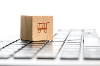 Çevrimiçi alışveriş ve e-ticaret kavramı
