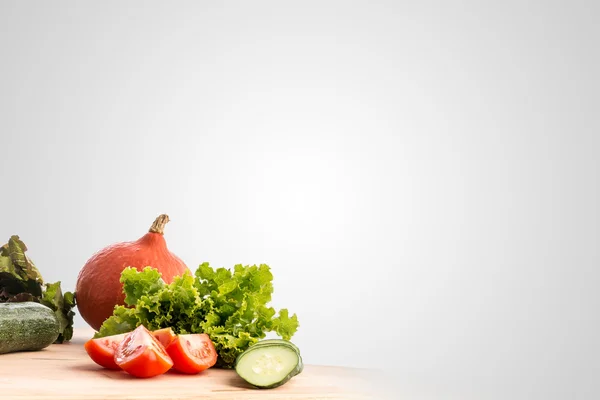 Fresh vegetables and salad ingredients — Stock Photo, Image