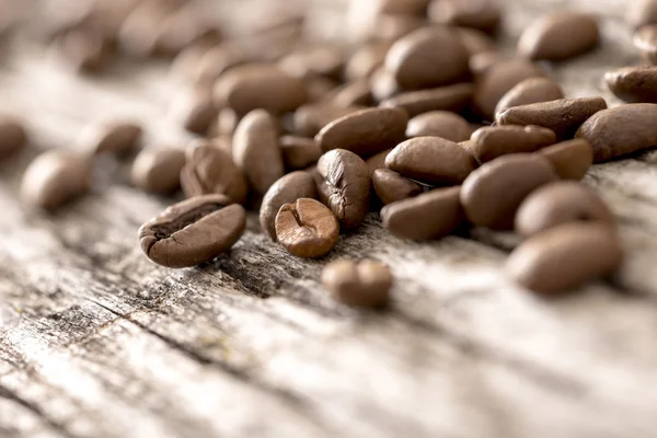 Granos de café tostados frescos — Foto de Stock