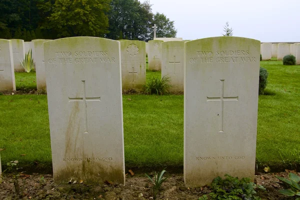 Graves of Two Unknown Soldiers Killed in WW I, Ypres, Belgium — Stock Photo, Image