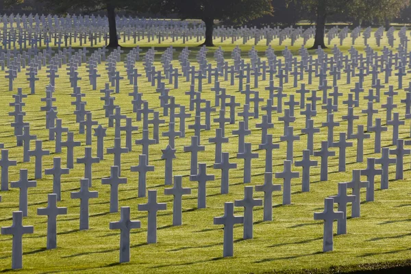 Henri-Chapelle Cimitero Americano e Memoriale, Croci e Stella di David — Foto Stock