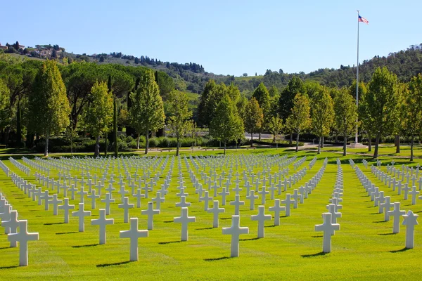 Terra Sacra: Seconda Guerra Mondiale Tombe dei Soldati Americani In Italia — Foto Stock