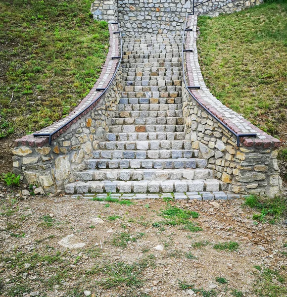 Кривоватый Камень Бетонные Лестницы — стоковое фото