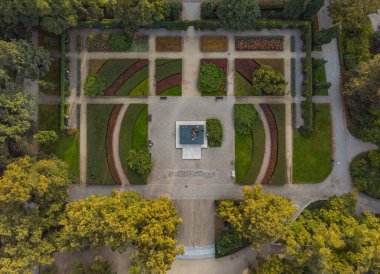 Wroclaw 20 Eylül 2019 Havacılık İHA 'sı South Park' ın renkli meydanına tepeden aşağıya bakıyor