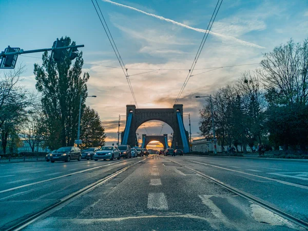 2019 Wroclaw Cityscape Sunshine Grunwaldzki Bridge Gate — 스톡 사진