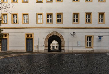 Zgorzelec Gorlitz 27 Ocak 2020 Katedral Meydanı 'ndaki eski apartman cephesi