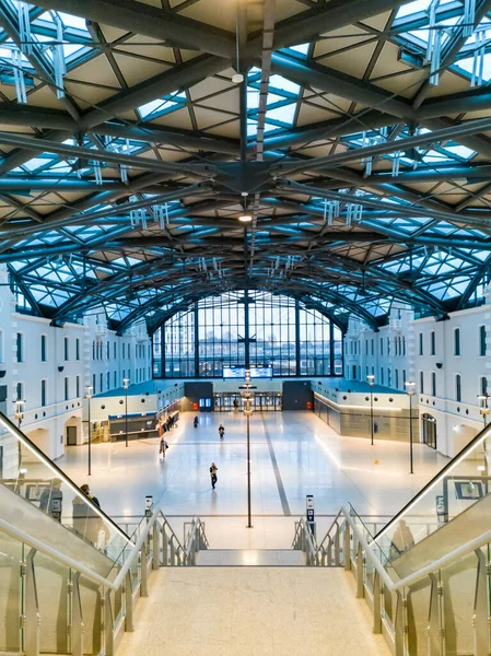 Lodz Pologne Février 2020 Intérieur Gare Lodz Fabryczna Avec Escalier — Photo
