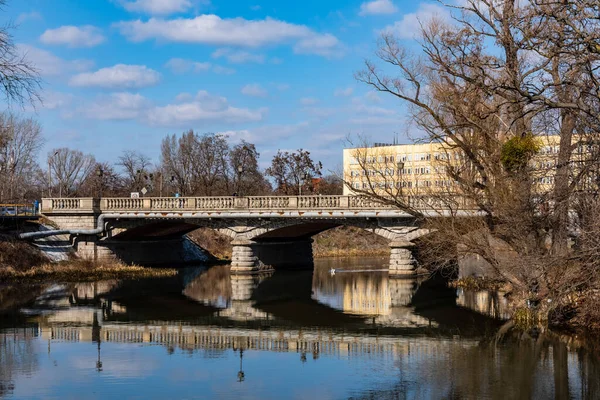 Wroclaw Pologne Mars 2020 Vieux Pont Olawski Béton Réfléchi Dans — Photo