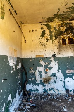 Eski binaların şehir keşfi eski kuvars madenlerinin kalıntıları Stanislaw