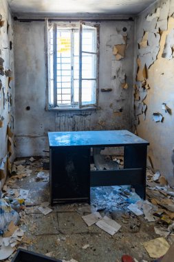 Eski binaların şehir keşfi eski kuvars madenlerinin kalıntıları Stanislaw