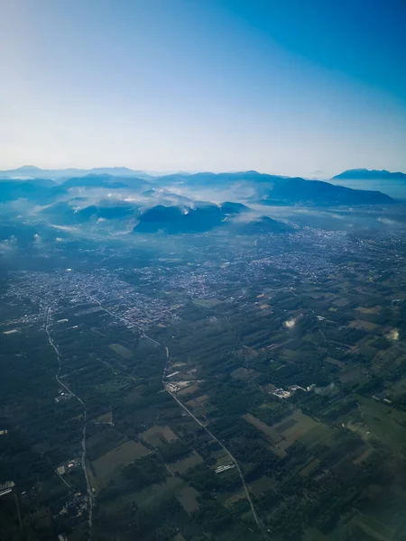 Vista Aérea Desde Avión Ciudades Montañas Italia — Foto de Stock