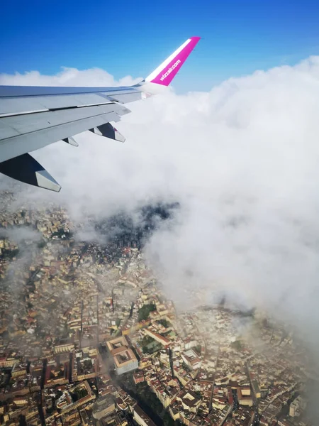 Neapol Itálie Srpna 2020 Pohled Okna Letadla Mraky Nad Italskými — Stock fotografie
