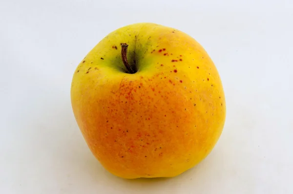 Sabrosa fruta de manzana roja amarilla fresca — Foto de Stock