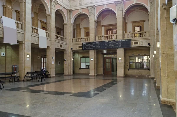 Railway station Ruse stad - interne hall — Stockfoto