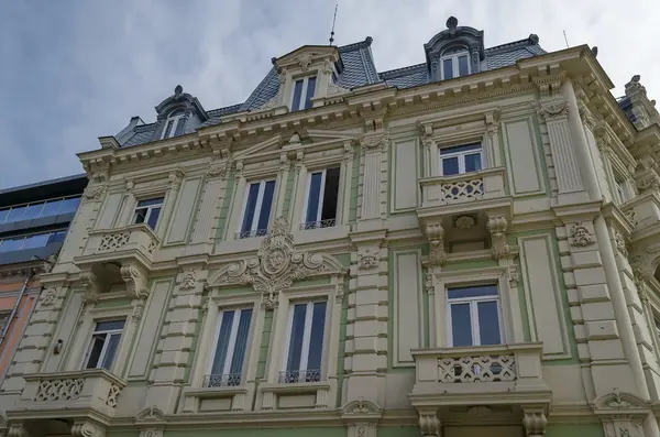 Ancient good renovated office building in Ruse town — Stock Photo, Image