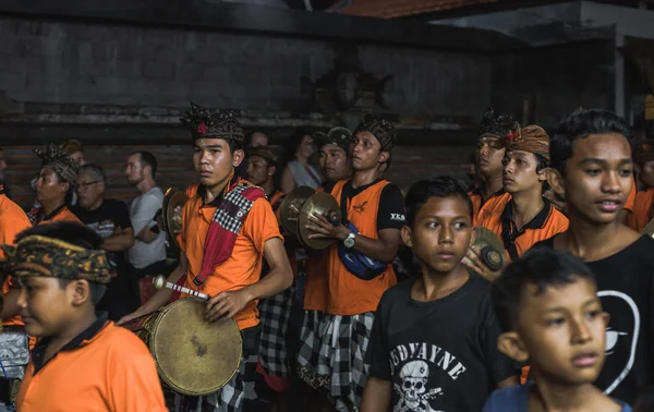Ubud, Bali - 8 Mart: Kutlama tanımlanamayan kişi