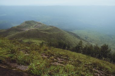 Güzel dağ sabah sis, Batur, Bali, Indonesi
