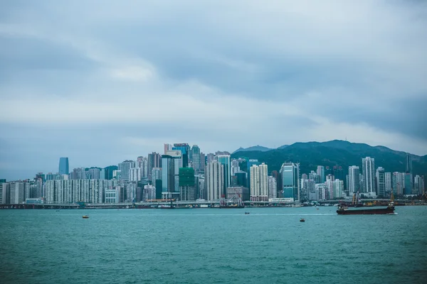 Hong Kong - március 30, 2016: skyline Hong Kong egyike a fam — Stock Fotó