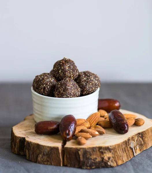 Hausgemachte vegetarische Rohkost ohne weißen Zucker — Stockfoto