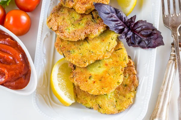 Vegetarian burgers with sauce and vegetable, selective focus — Stock Photo, Image