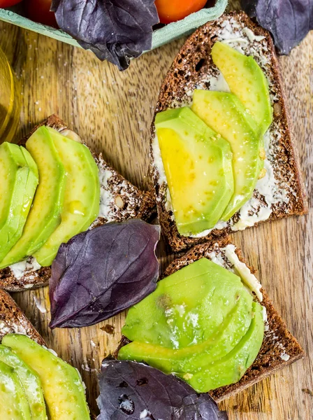 Avocado sandwich — Stockfoto