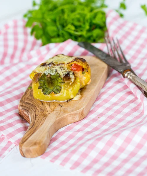 Vegetarian stuffed peppers — Stock Photo, Image