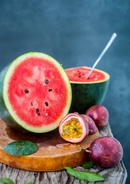 Vegan breakfast. Watermelon with passion fruit — Stock Photo, Image