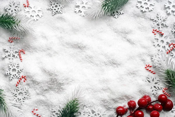 Ramos Abeto Com Decorações Natal Fundo Branco Conceito Férias Fotografias De Stock Royalty-Free