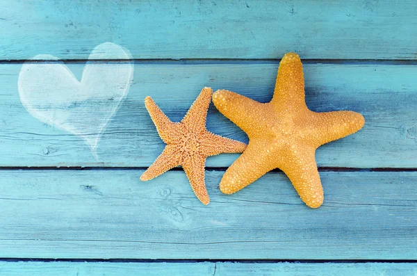 Estrella de mar y corazón — Foto de Stock