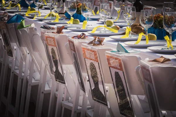 Tel Aviv İsrail 06.10.2025 Tel Aviv 'deki Rehineler Meydanı' ndaki bir gösteriden bir görüntü. İnsanlar, 7 Ekim 'deki Hamas saldırısında kaçırılan İsrailli rehinelerin serbest bırakılması için tabela, portre ve mesajlar taşıyorlar.