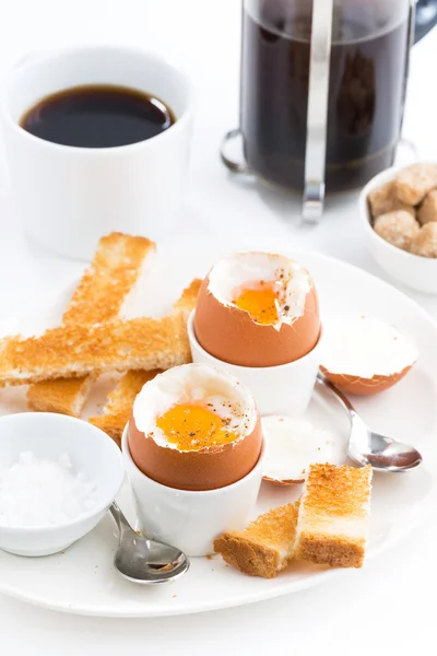 Huevos cocidos, tostadas crujientes y café para el desayuno —  Fotos de Stock