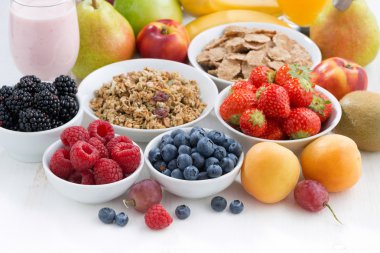 taze meyveler, meyve ve müsli