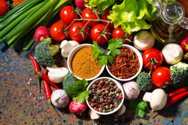 baharat ve taze organik sebze çeşitleri 
