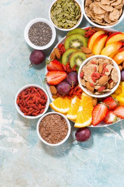 tabak taze mevsim meyveleri ve superfoods 