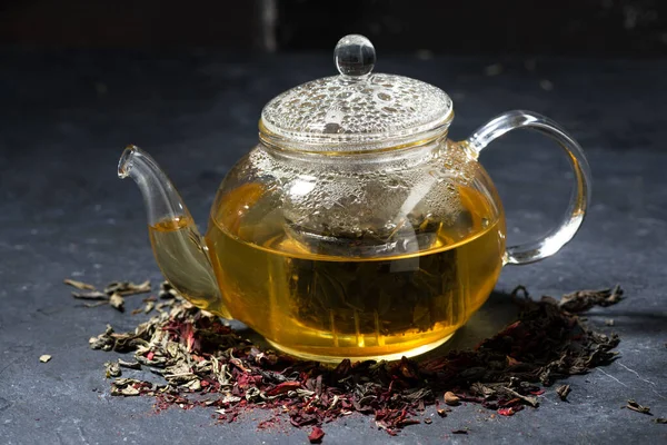 Fresh Tea Glass Teapot Dark Background Horizontal — Stock Photo, Image